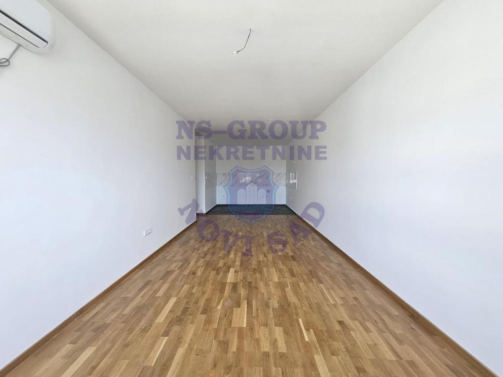 Slika 1 - VRH! Četvorosoban sa 100m2 krovne terase - 2 garažna mesta u ceni