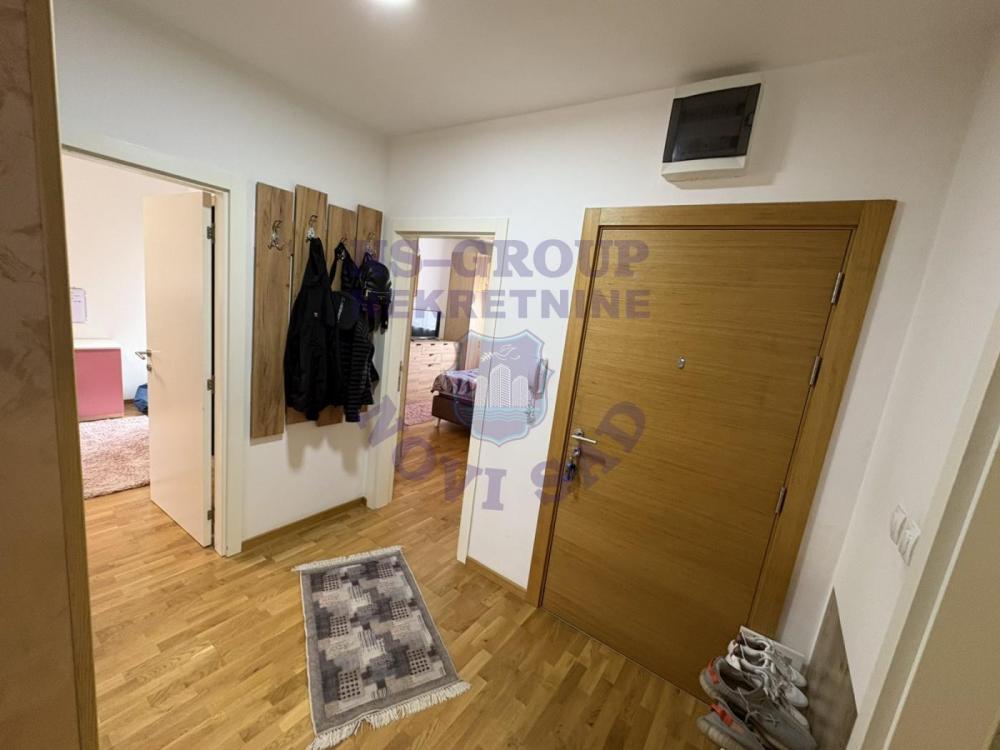 Slika 4 - Komforan trosoban stan na Adicama.