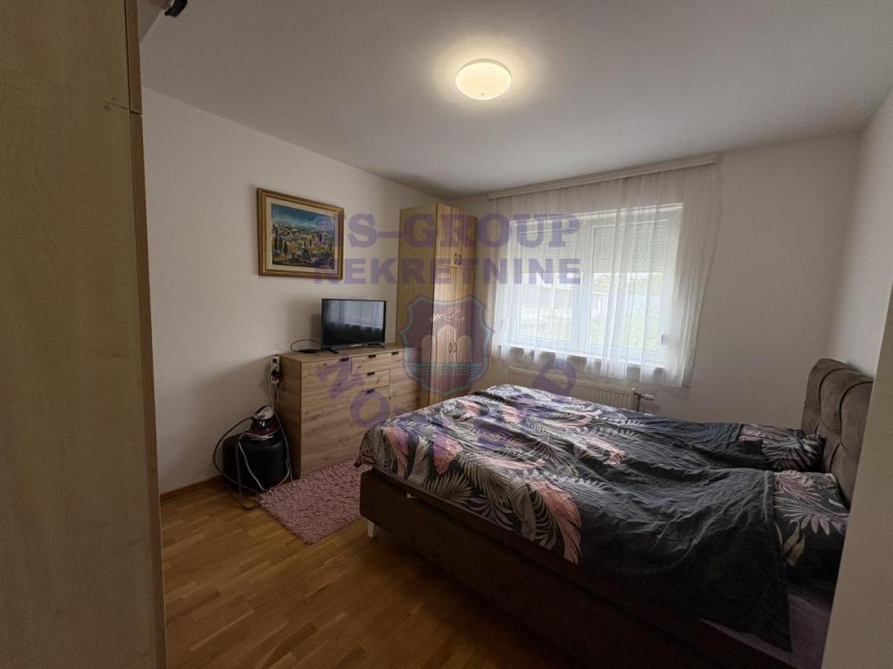 Slika 5 - Komforan trosoban stan na Adicama.