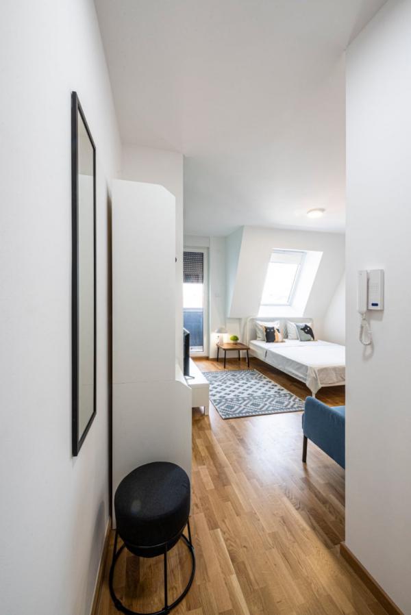 Slika 9 - Stan,NOVI SAD,PODBARA,kv: 27.00, € 102000, ID: 1059737