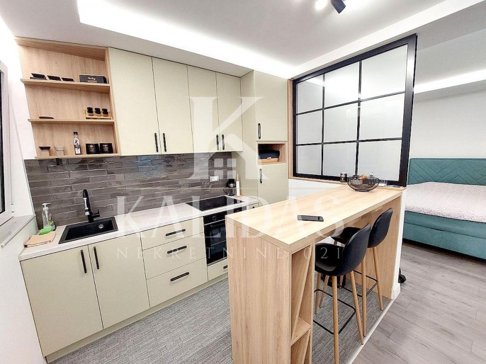 Slika 8 - Stan,NOVI SAD,GRBAVICA,kv: 47, € 159650, ID: 1009015