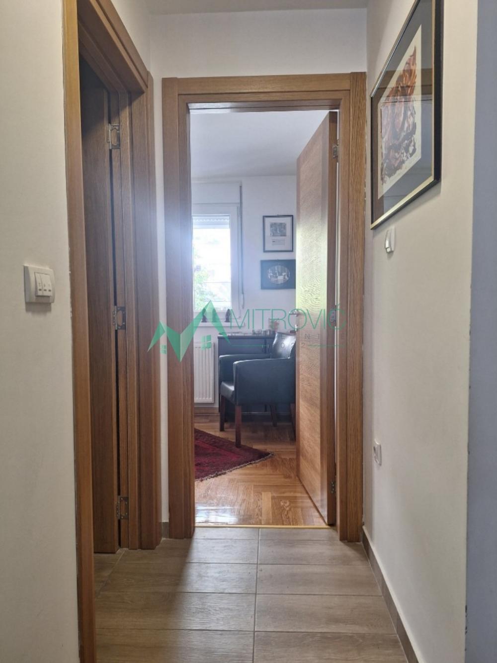 Slika 5 - Jednoiposoban, noviji stan 38m2, Kosovska, dvostrano orijentisan, šifra: 1004745 