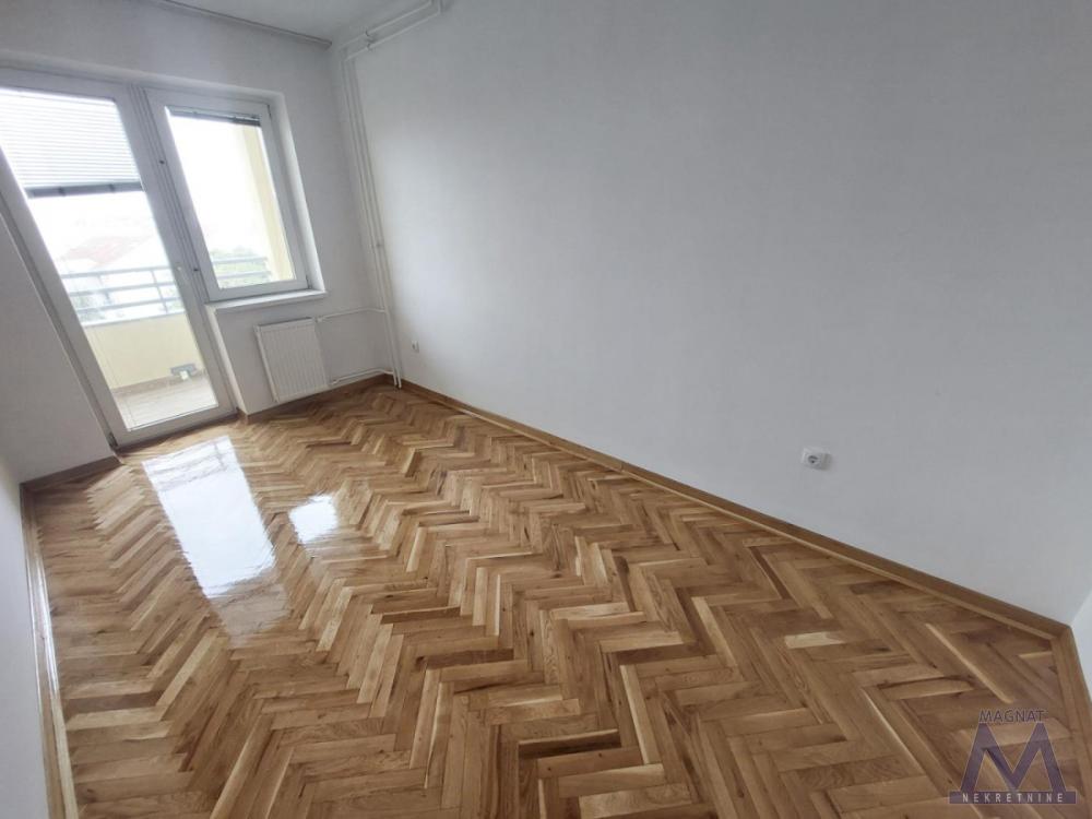 Slika 4 - Stan,NOVI SAD,CENTAR,kv: 43, € 154500, ID: 1019448