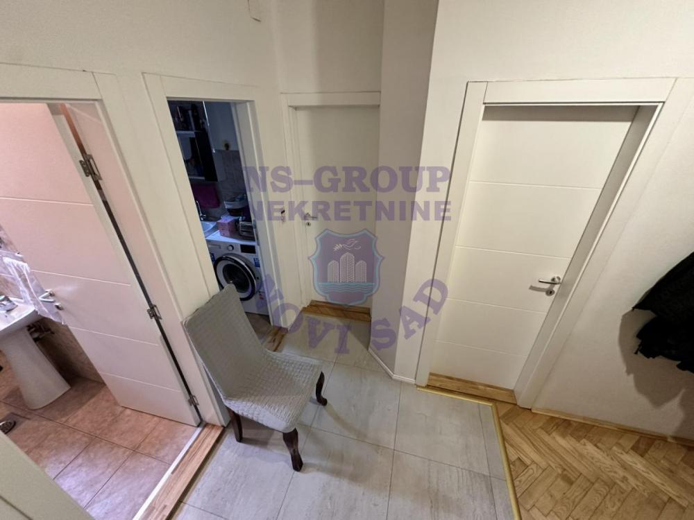 Slika 5 - Trosoban, 78m2, Bulevar oslobođenja Novi Sad, sa terasom