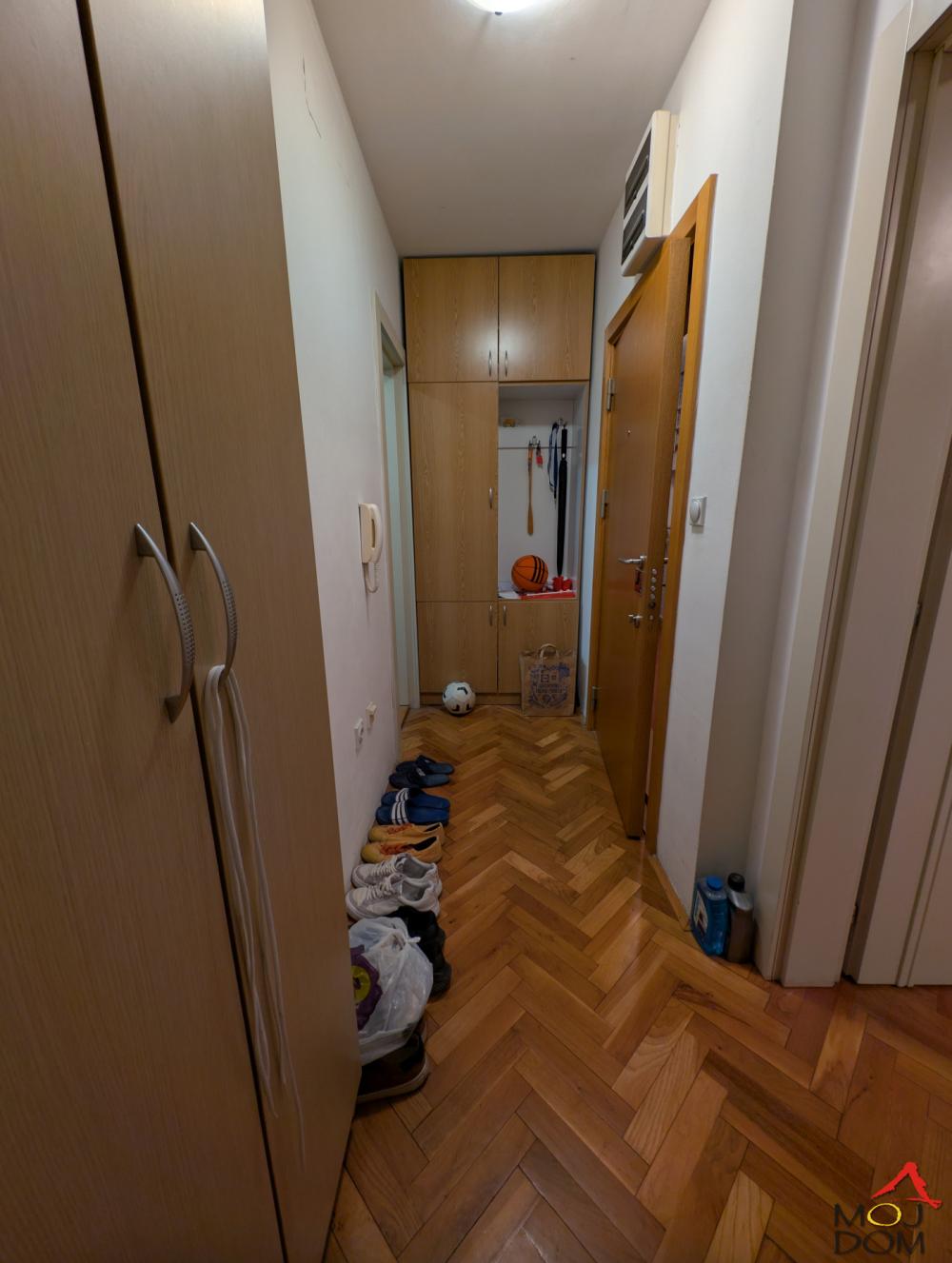 Slika 7 - Stan,NOVI SAD,NOVA DETELINARA,kv: 42, € 116800, ID: 1032873