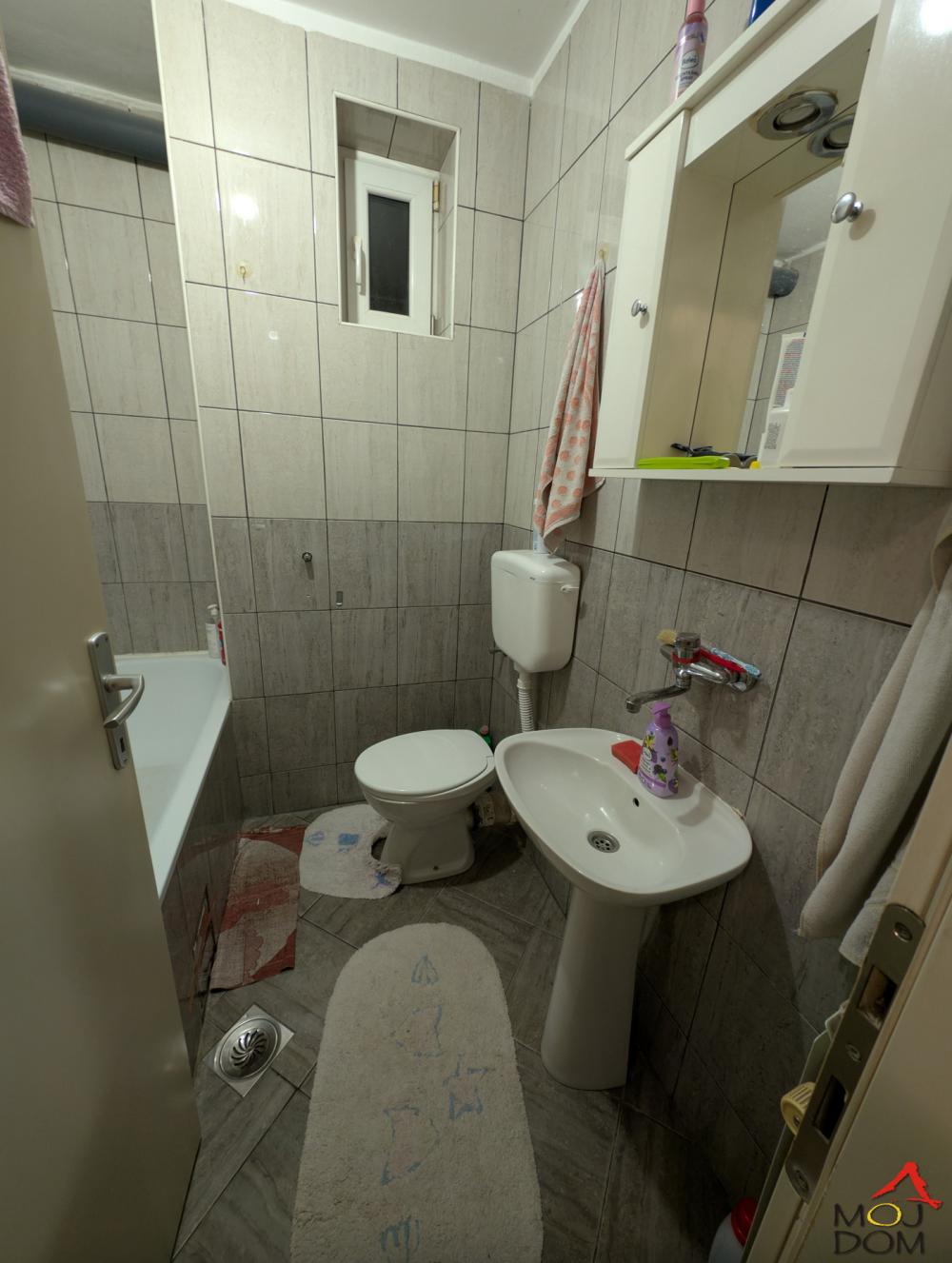 Slika 5 - Stan,NOVI SAD,NOVA DETELINARA,kv: 42, € 116800, ID: 1032873