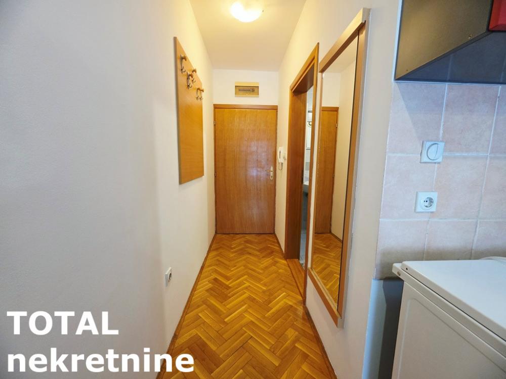 Slika 4 - Stan,NOVI SAD,NOVA DETELINARA,kv: 24.00, € 89000, ID: 1103116