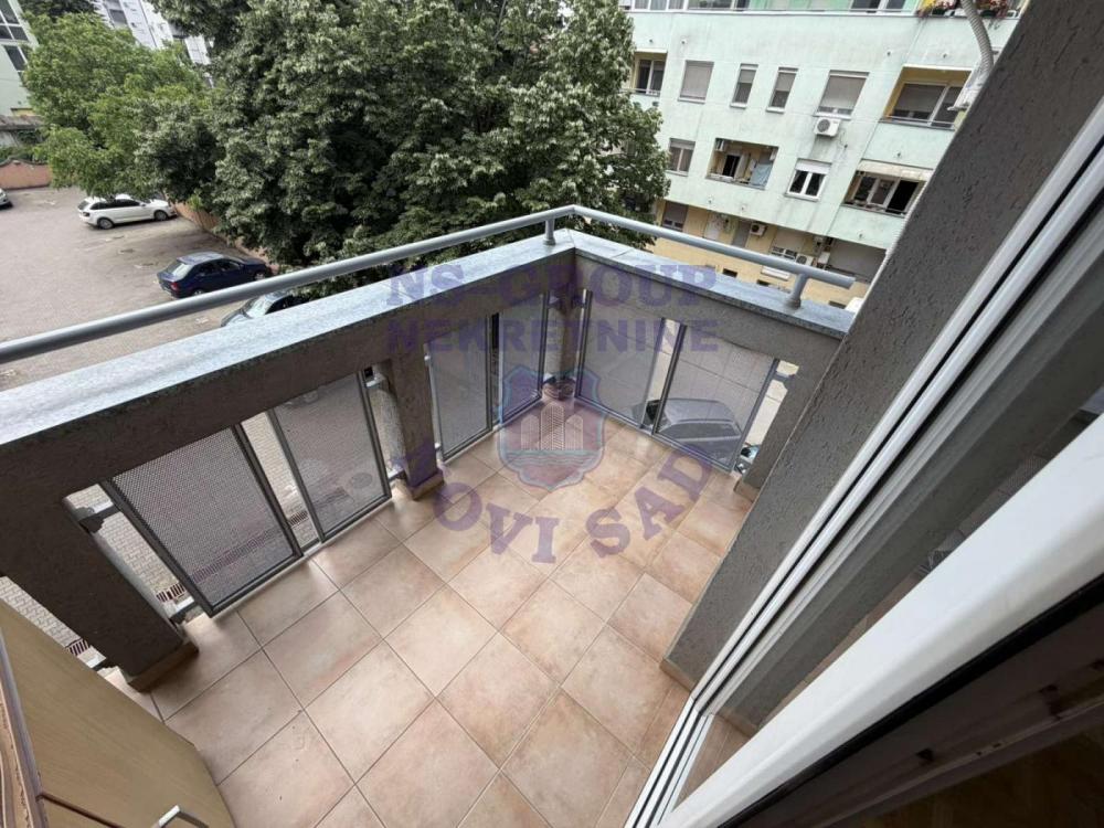 Slika 5 - Dvosoban stan na Bulevaru Evrope