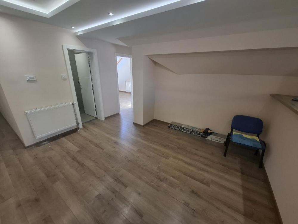 Slika 5 - Dvoiposoban stan 43m blizu Sajma