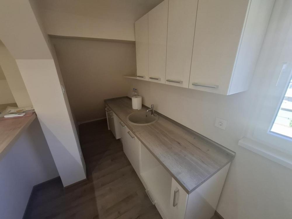 Slika 3 - Dvoiposoban stan 43m blizu Sajma