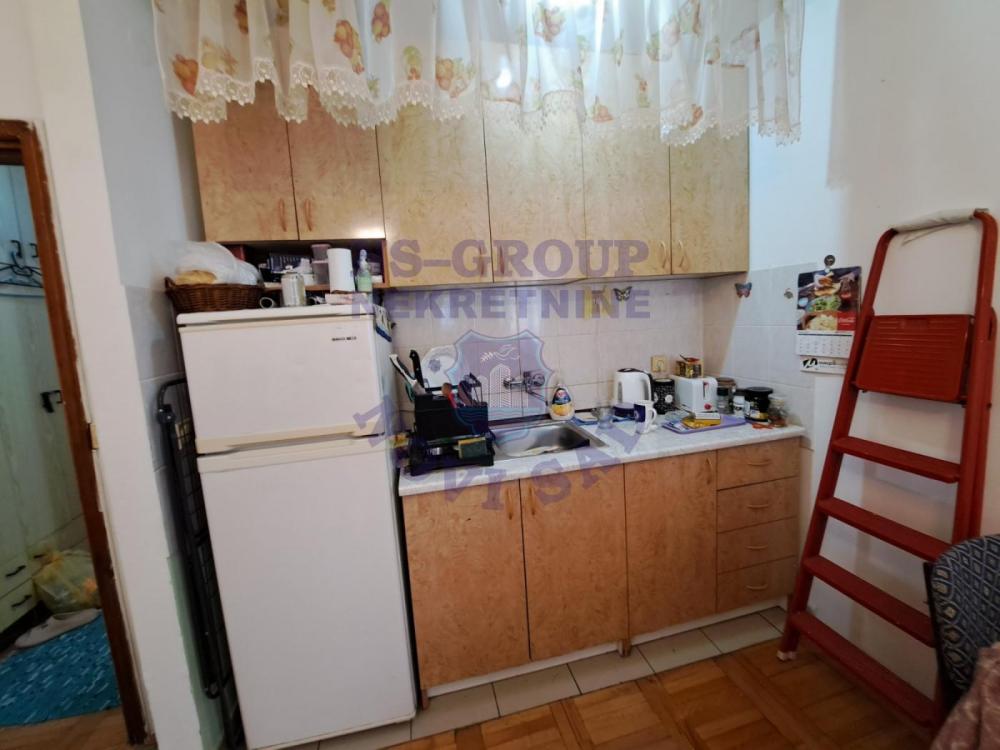 Slika 4 - Odlicna garsonjera na Bulevaru!