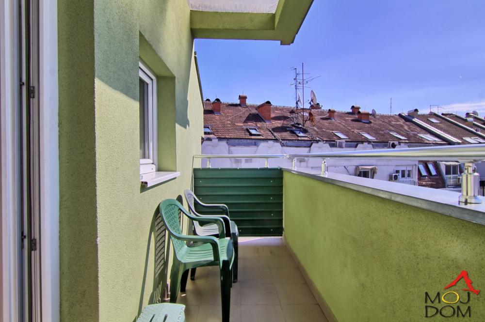 Slika 5 - Stan,NOVI SAD,BULEVAR,kv: 72, € 195700, ID: 1032872