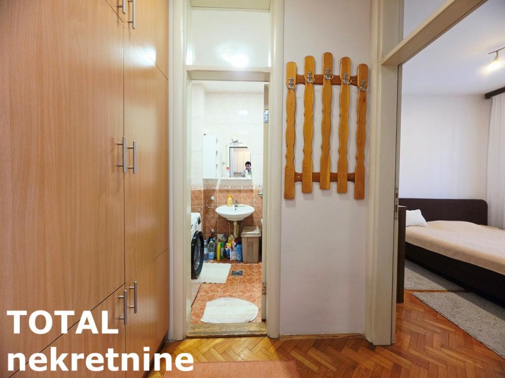 Slika 6 - Stan,NOVI SAD,CENTAR,kv: 38.00, € 135000, ID: 1103124