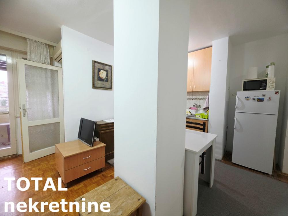 Slika 2 - Stan,NOVI SAD,LIMAN 3,kv: 43.00, € 128000, ID: 1102995