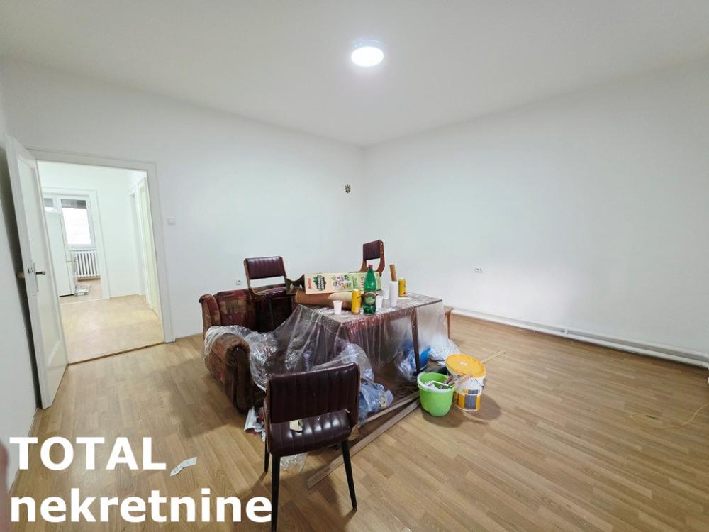 Slika 4 - Stan,NOVI SAD,CENTAR,kv: 54.00, € 126000, ID: 1103176