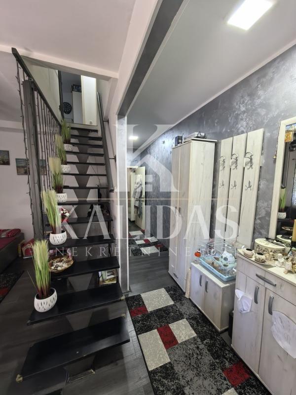Slika 5 - Stan,NOVI SAD,SATELIT,kv: 77, € 185400, ID: 1009033