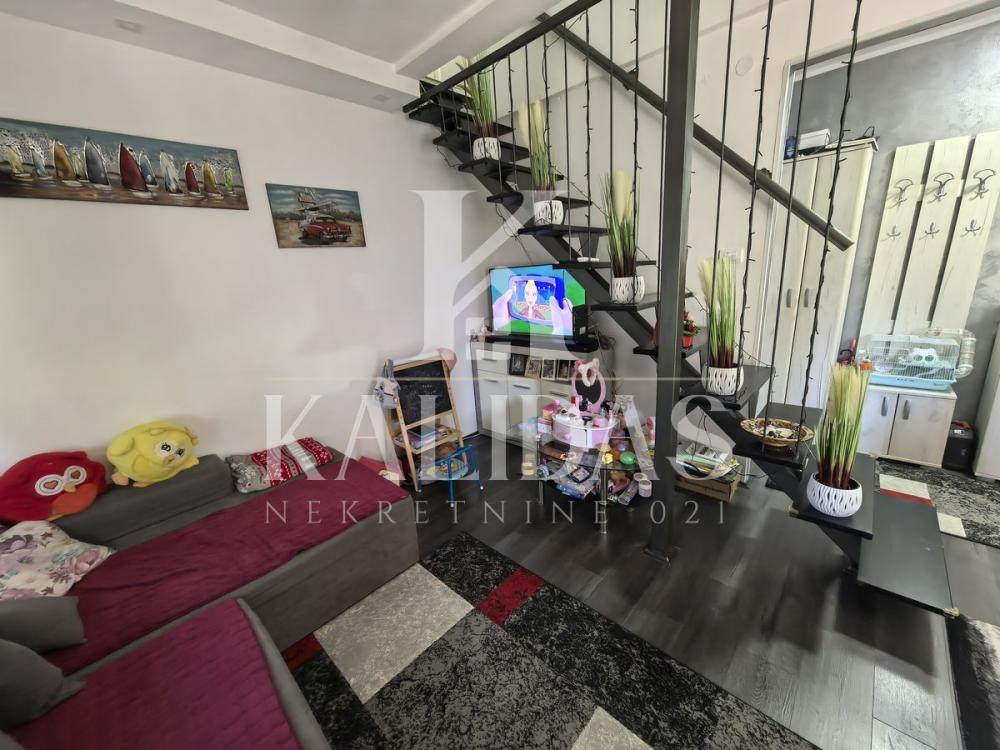 Slika 2 - Stan,NOVI SAD,SATELIT,kv: 77, € 185400, ID: 1009033
