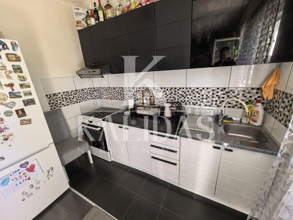 Slika 4 - Stan,NOVI SAD,SATELIT,kv: 77, € 185400, ID: 1009033