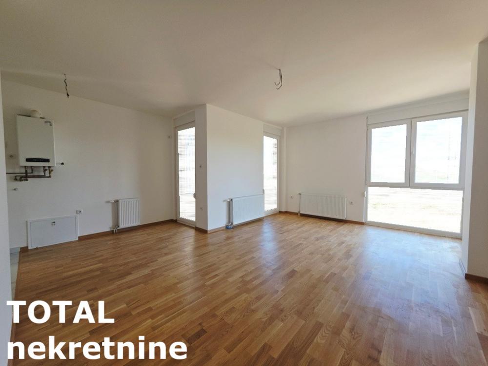 Slika 1 - Stan,PETROVARADIN,CENTAR,kv: 89.00, € 178000, ID: 1094271