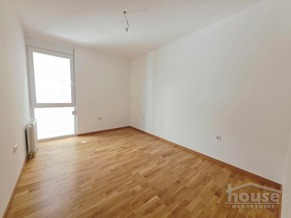 Slika 5 - Stan,PETROVARADIN,CENTAR,kv: 89.00, € 178000, ID: 1061746
