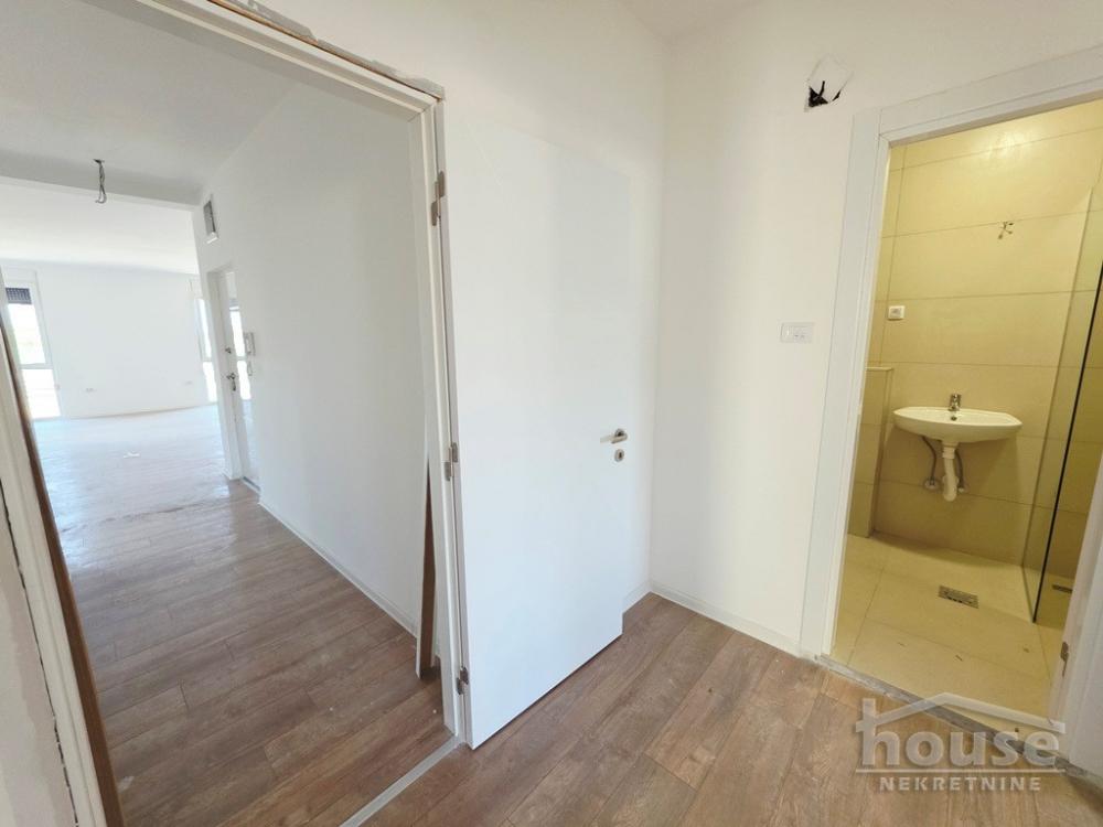 Slika 5 - Stan,PETROVARADIN,CENTAR,kv: 93.00, € 186000, ID: 1064869