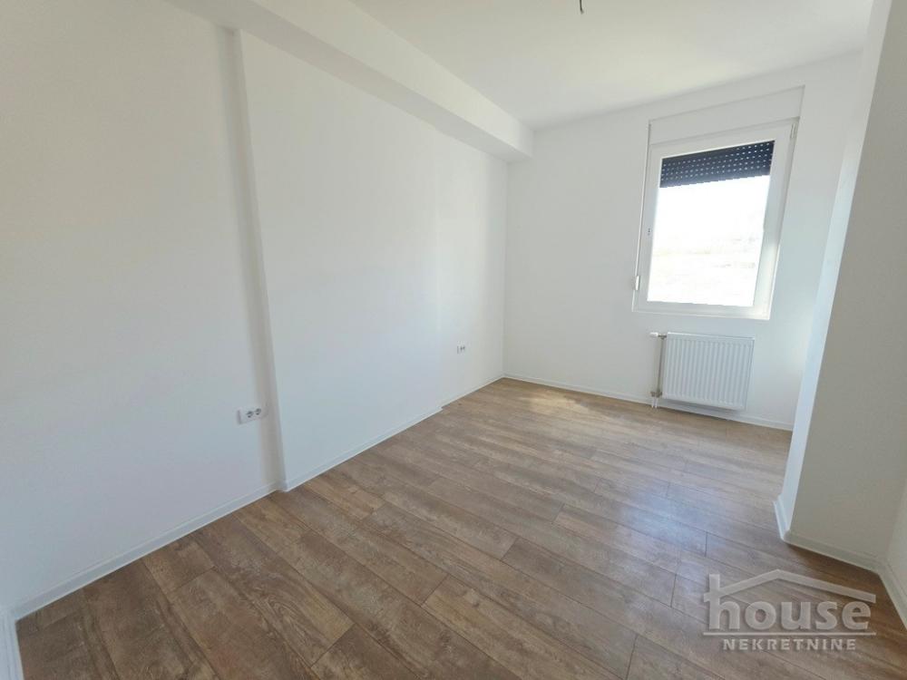 Slika 8 - Stan,PETROVARADIN,CENTAR,kv: 93.00, € 186000, ID: 1064869