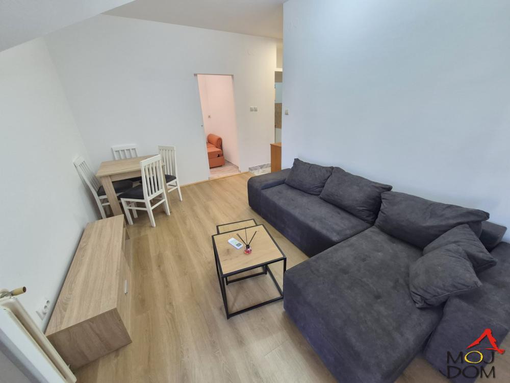 Slika 6 - Stan,NOVI SAD,CENTAR,kv: 30, € 91000, ID: 1032884