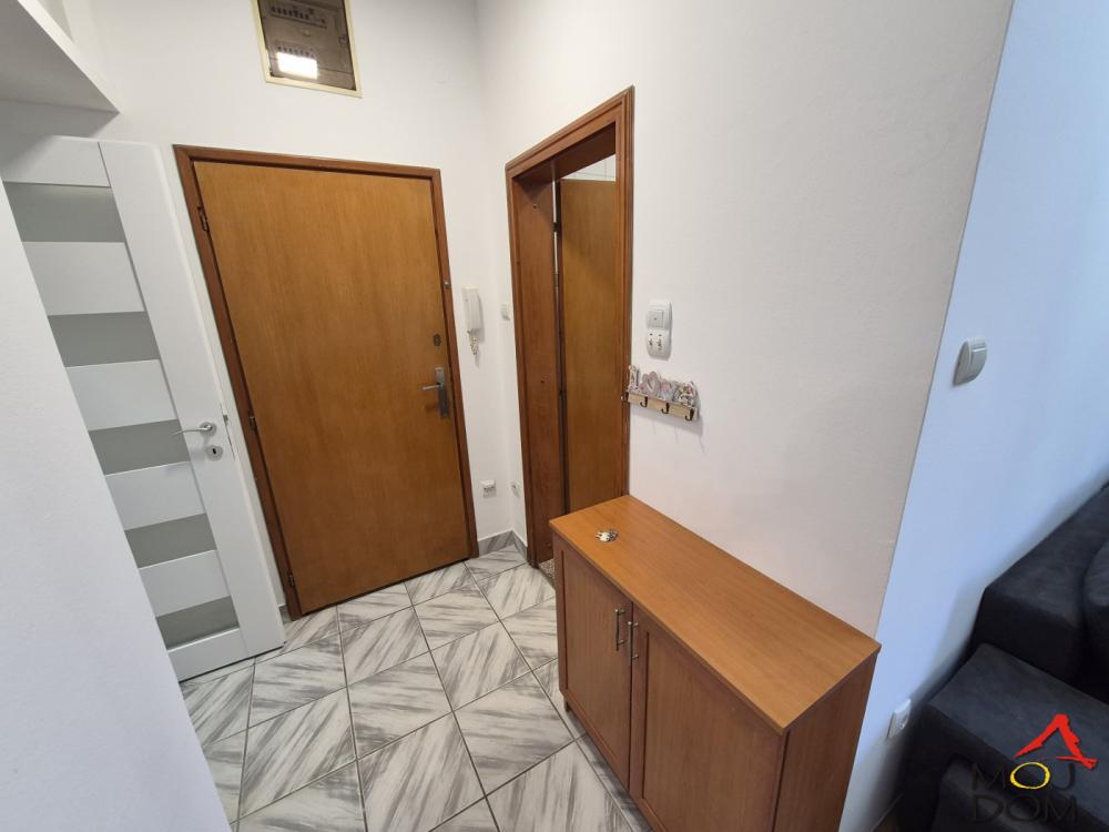 Slika 7 - Stan,NOVI SAD,CENTAR,kv: 30, € 91000, ID: 1032884