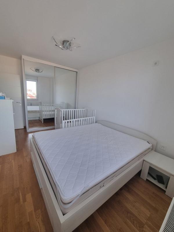 Slika 8 - Stan,NOVI SAD,NOVI BULEVAR,kv: 82.00, € 216300, ID: 1059285