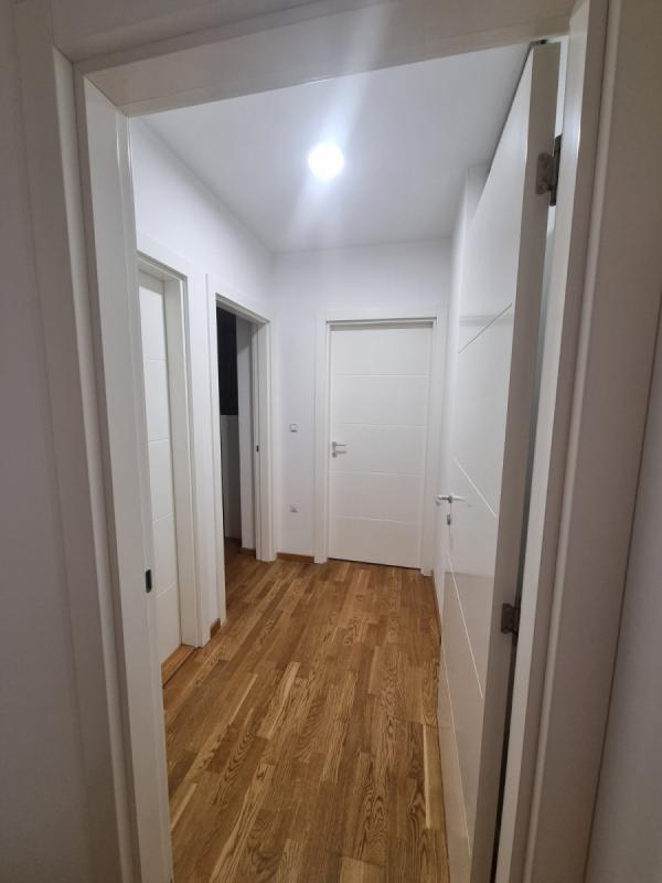 Slika 11 - Stan,NOVI SAD,NOVI BULEVAR,kv: 82.00, € 216300, ID: 1059285