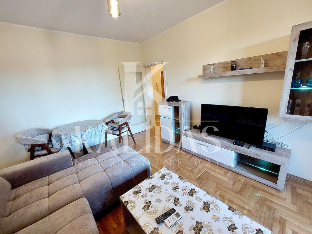 Slika 4 - Stan,NOVI SAD,BULEVAR EVROPE,kv: 47, € 149350, ID: 1009026
