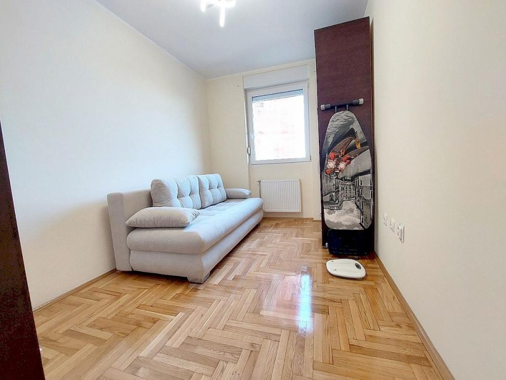 Slika 6 - Stan,NOVI SAD,BULEVAR EVROPE,kv: 47, € 149350, ID: 1009026