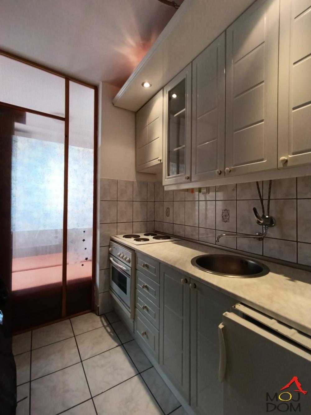 Slika 5 - Stan,NOVI SAD,BULEVAR,kv: 38, € 137000, ID: 1032889