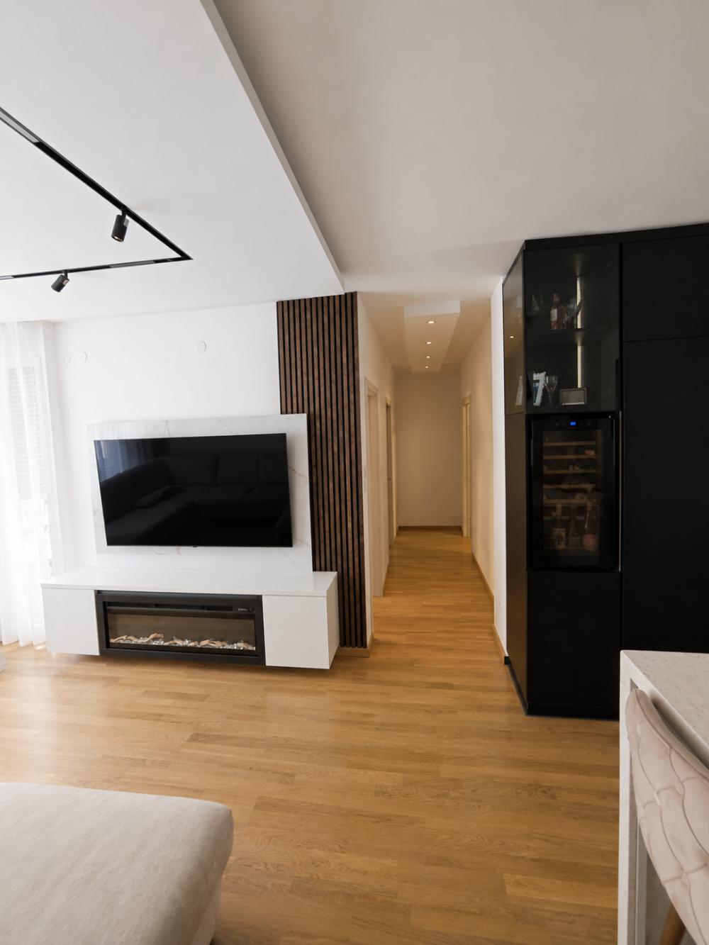 Slika 8 - Luksuzno renoviran trosoban stan – Liman 5 – 63 m²