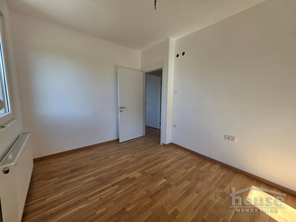 Slika 8 - Stan,PETROVARADIN,CENTAR,kv: 89.00, € 178000, ID: 1061745
