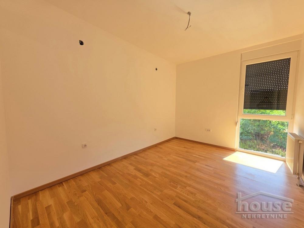 Slika 9 - Stan,PETROVARADIN,CENTAR,kv: 89.00, € 178000, ID: 1061745