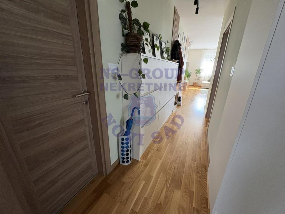 Slika 0 - Četvorosoban, 80m2, Alibegovac Novi Sad, sa terasom
