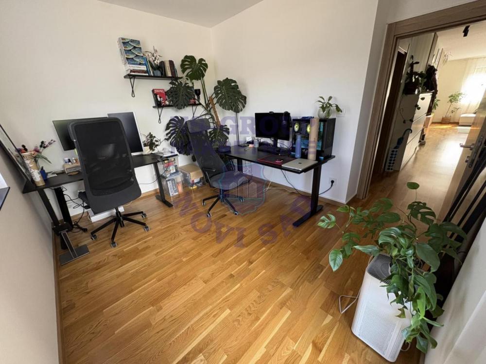Slika 1 - Četvorosoban, 80m2, Alibegovac Novi Sad, sa terasom