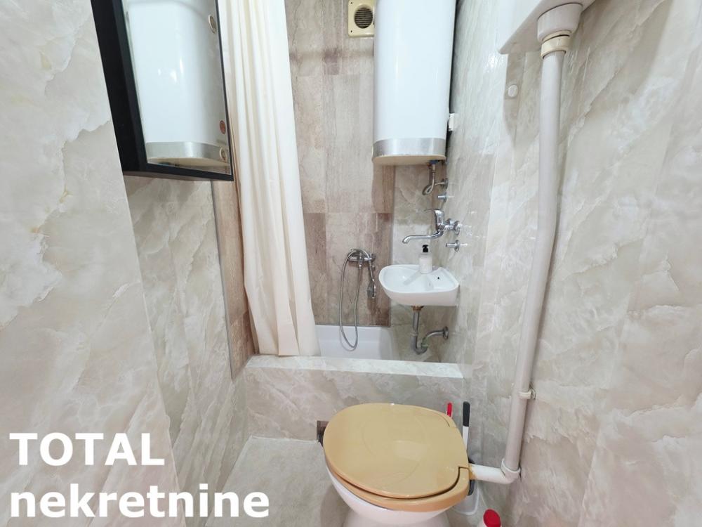 Slika 6 - Stan,NOVI SAD,SATELIT,kv: 33.00, € 100000, ID: 1102970