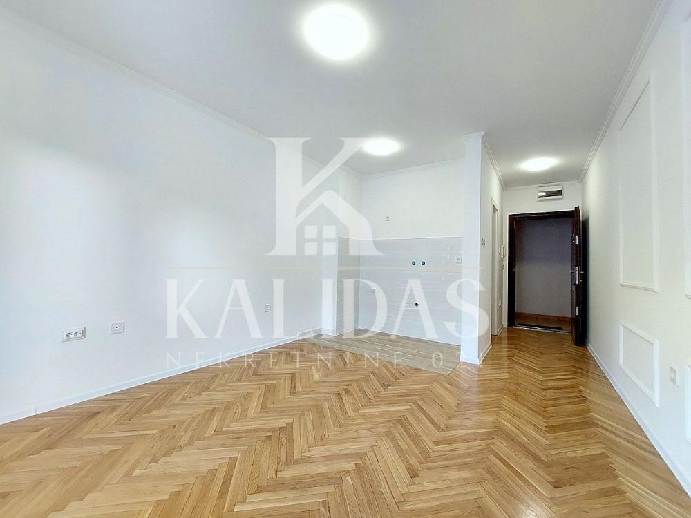 Slika 3 - Stan,NOVI SAD,NOVA DETELINARA,kv: 25, € 90640, ID: 1009034