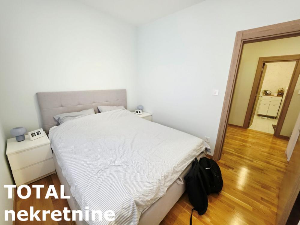 Slika 11 - Stan,PETROVARADIN,ALIBEGOVAC,kv: 80.00, € 168000, ID: 1103181