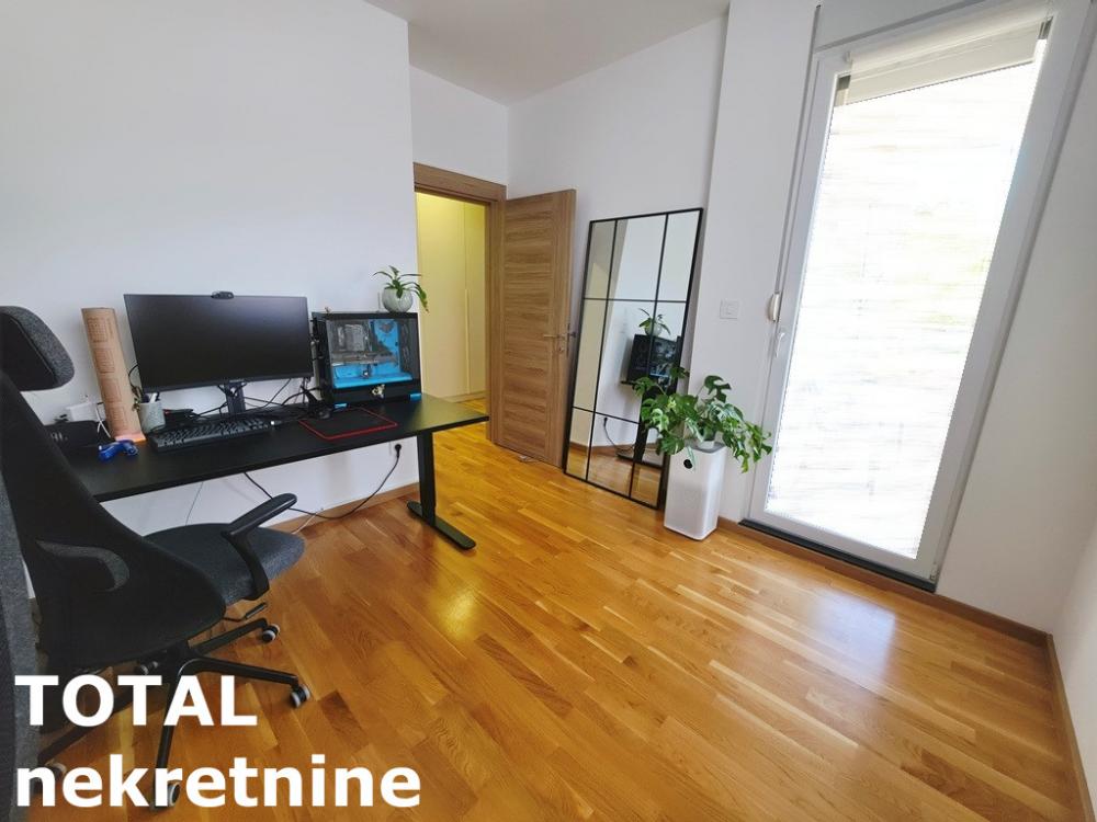 Slika 9 - Stan,PETROVARADIN,ALIBEGOVAC,kv: 80.00, € 168000, ID: 1103181