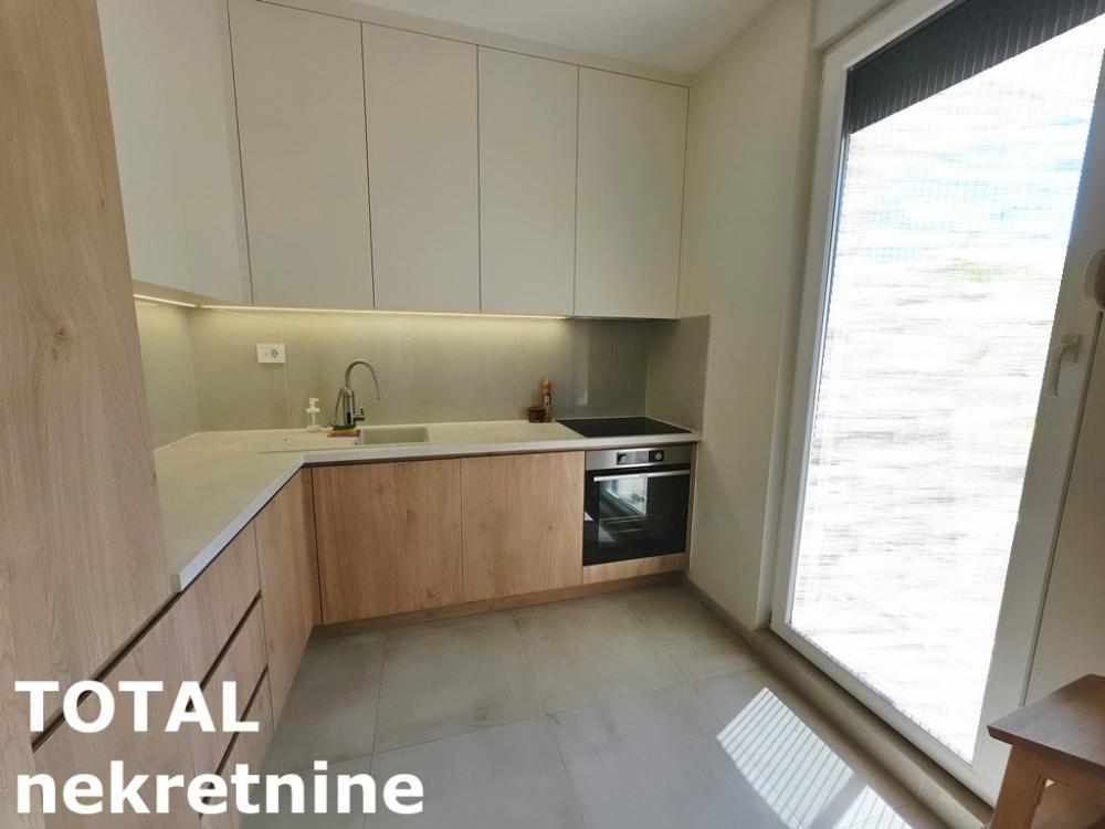 Slika 6 - Stan,PETROVARADIN,ALIBEGOVAC,kv: 80.00, € 168000, ID: 1103181