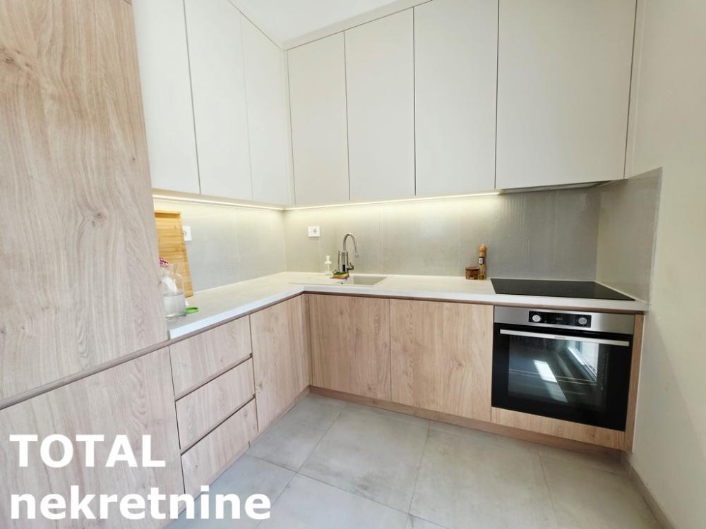 Slika 5 - Stan,PETROVARADIN,ALIBEGOVAC,kv: 80.00, € 168000, ID: 1103181