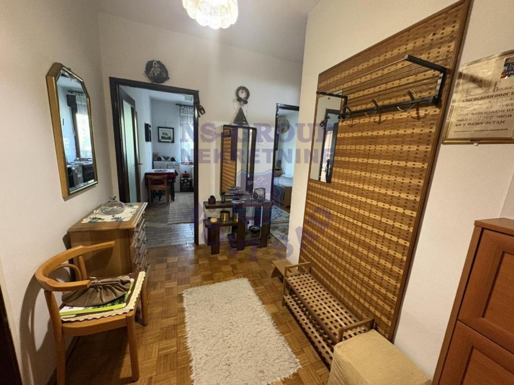 Slika 6 - Dvosoban stan na Novom Naselju!