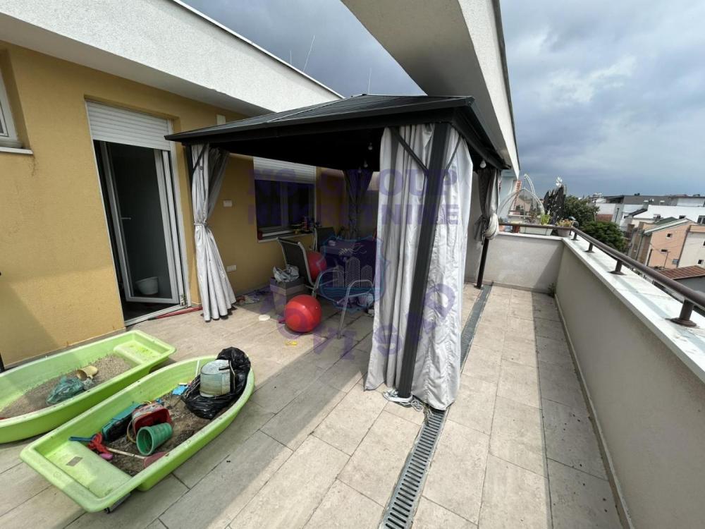 Slika 7 - Četvorosoban, 108m2, sa terasom