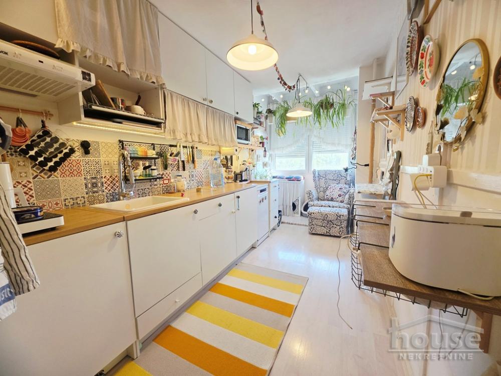 Slika 3 - Stan,NOVI SAD,LIMAN 3,kv: 34.00, € 125000, ID: 1066317