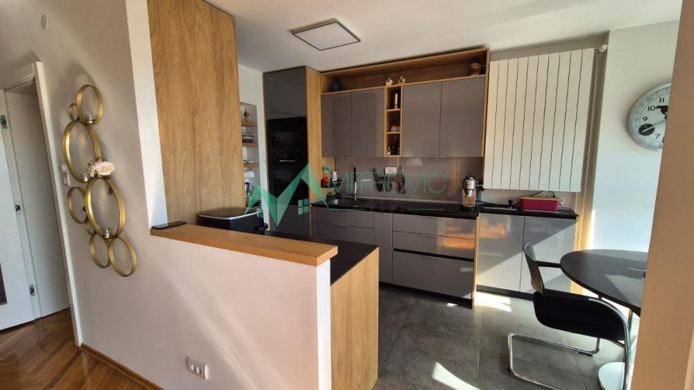 Slika 9 - Novi Sad, Novosadski Kej - Dvoiposoban stan 71m2 (šifra: 1004756) 