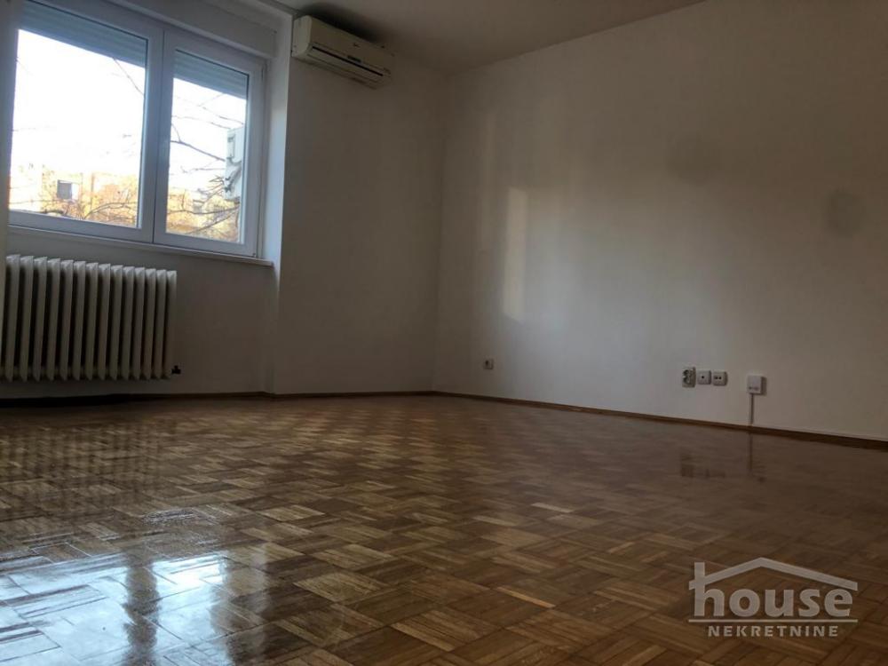Slika 7 - Stan,NOVI SAD,CENTAR,kv: 45.00, € 150000, ID: 1066325