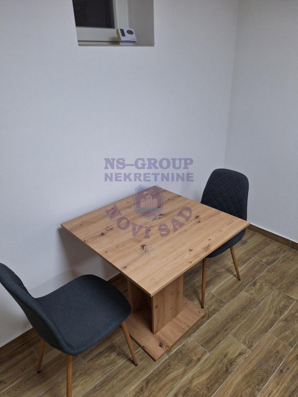 Slika 5 - Garsonjera 29m2 Petrovaradin